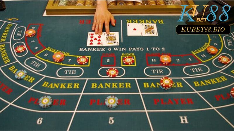 Tính điểm chuẩn xác với bài Baccarat