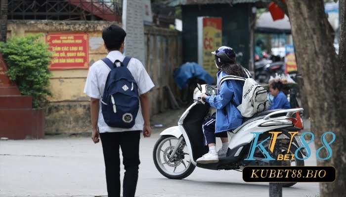 Mơ thấy mất xe máy khi đi xe đi học